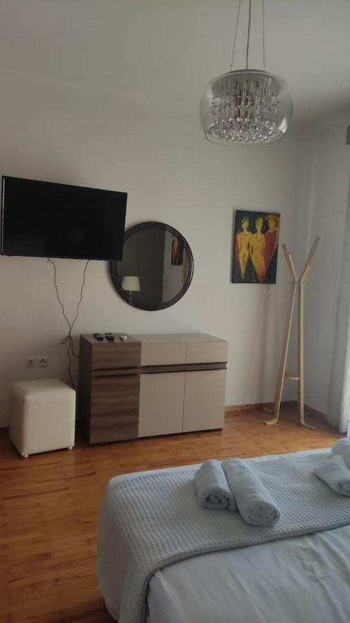 Kouros Kalamitsa Apartment Kavala Exterior photo